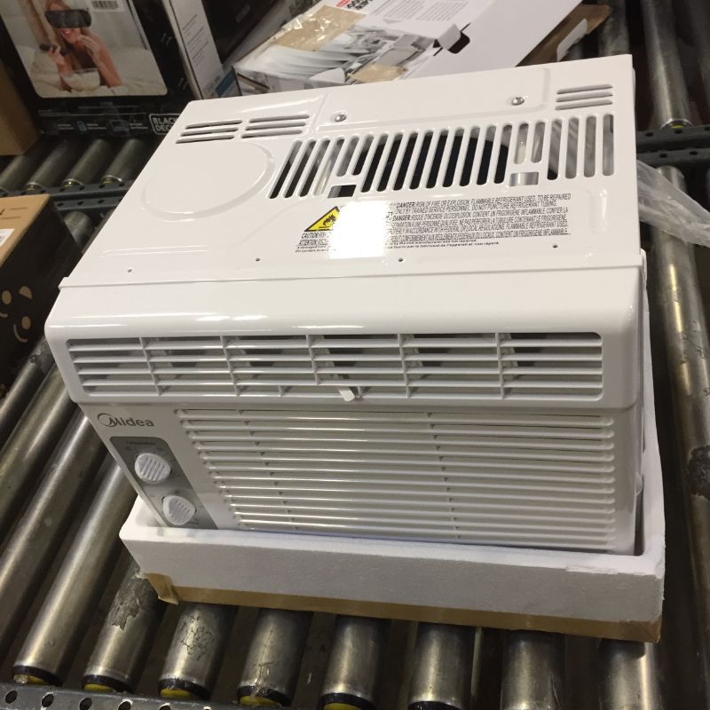 Photo 4 of Midea 5000 BTU Window Air Conditioner with Mechanical Controls