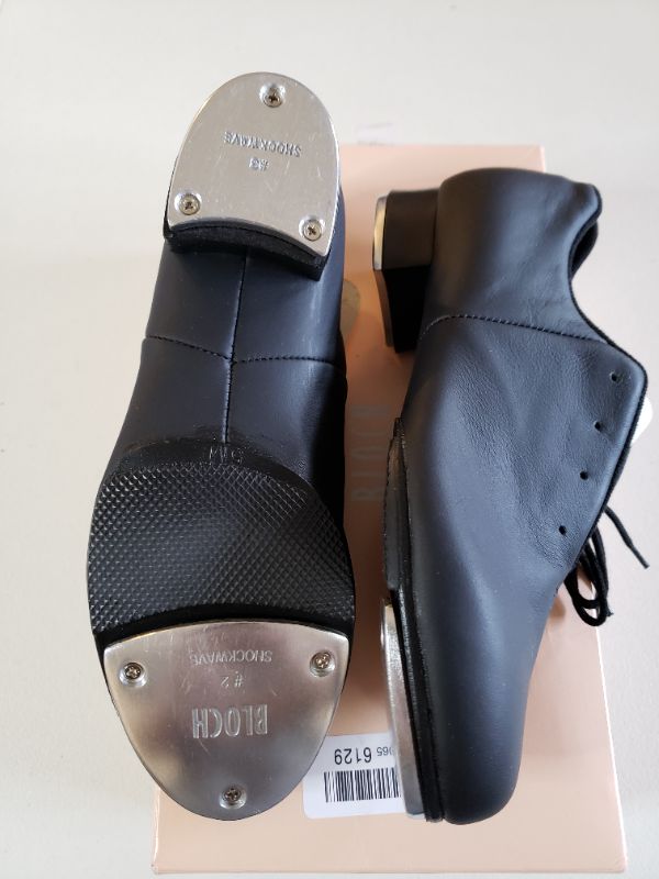 Photo 3 of Bloch Dance Women's Tap-Flex Leather Tap Shoe. Size M 5 Black.
