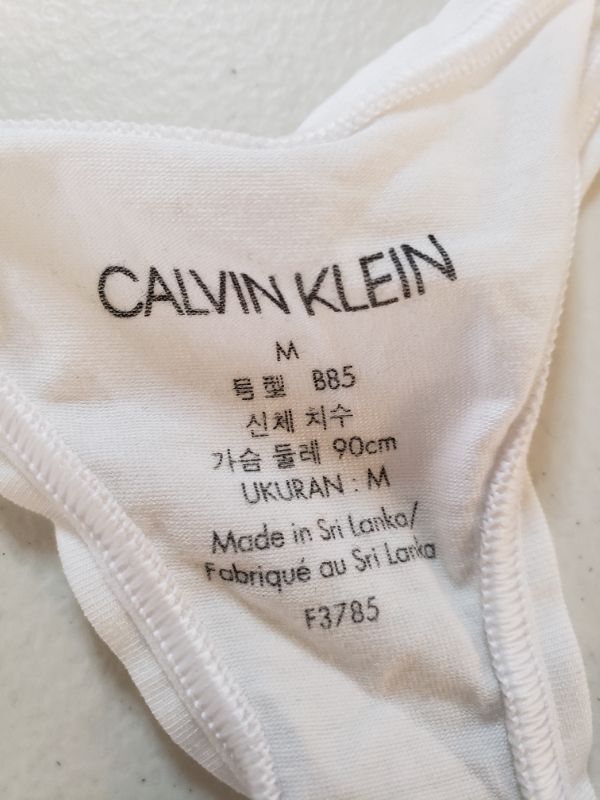 Photo 3 of Calvin Klein Women's Sports Bra Top, White, Size M.