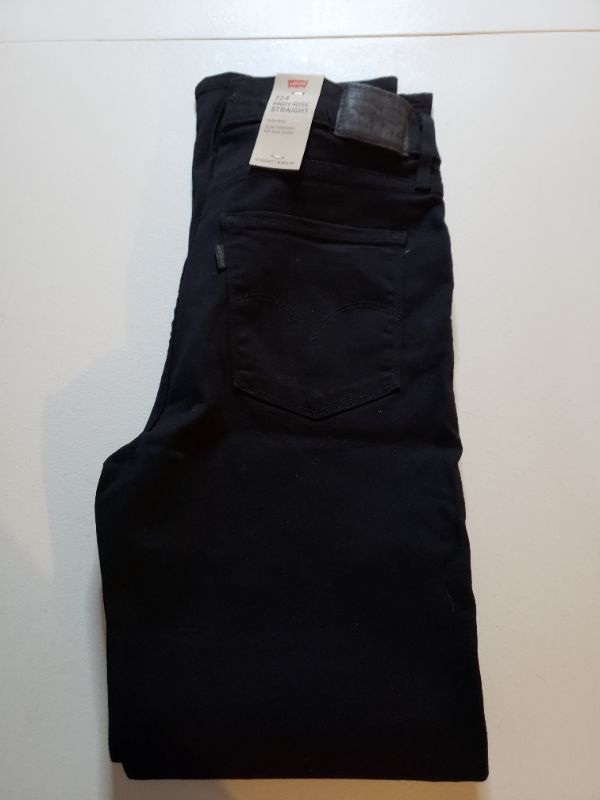 Photo 1 of Levi's Women's 724 High Rise Straight Jeans. Size 30x30
