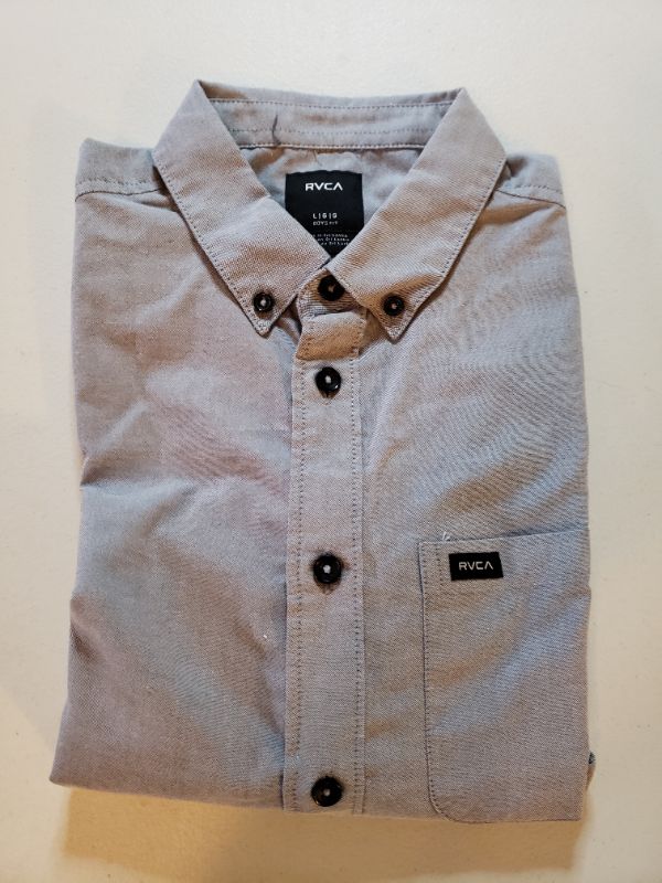Photo 1 of Youth Boys' Short Sleeve Button Up Shirt, Size L/G. Grey.