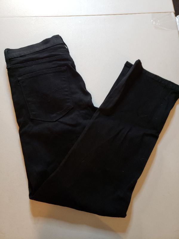 Photo 1 of Women's Black LEVI 724 High Rise Jeans, Size 30