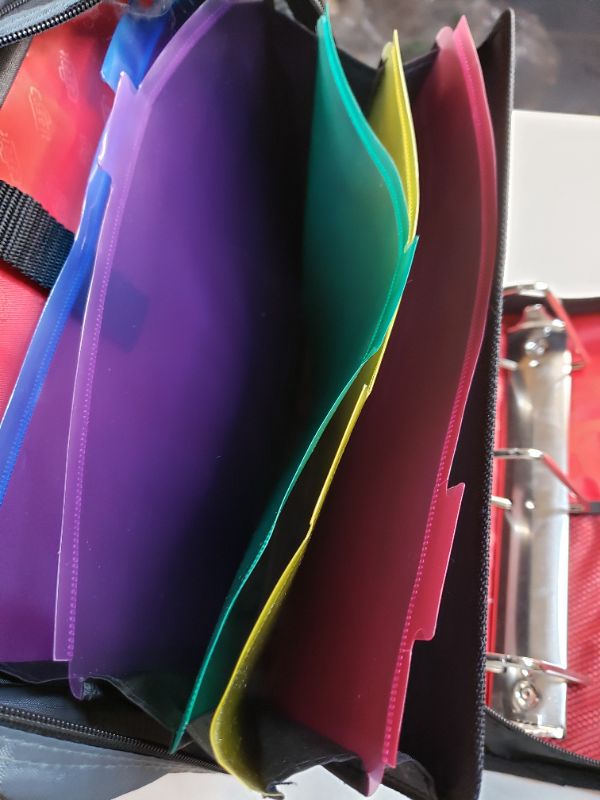 Photo 1 of Case-it The King Sized Zip Tab Zipper Binder - 4 Inch D-Rings - 5 Subject File Folder - 800 Sheet Capacity - [Red]

