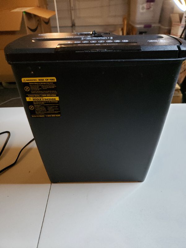 Photo 1 of Amazon Basics Paper Shredder