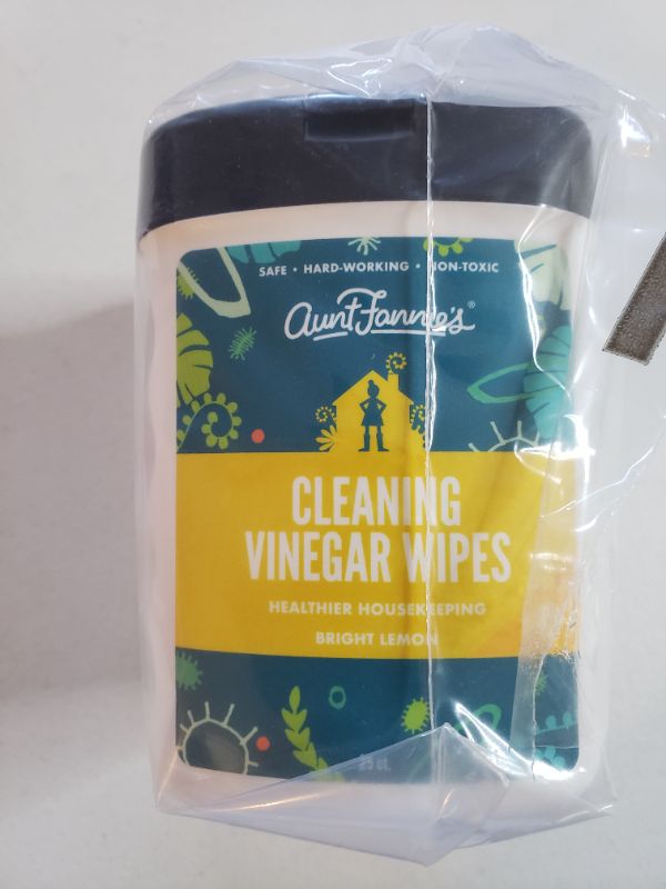 Photo 1 of Aunt Fannie's Travel Size Vinegar Cleaning Wipes, 25 Count (Bright Lemon, Single Pack)
LOT OF 3.