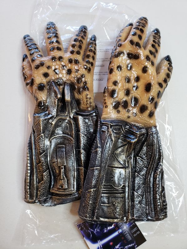 Photo 1 of Rubie's Alien Vs. Predator Child Deluxe Latex Hands
