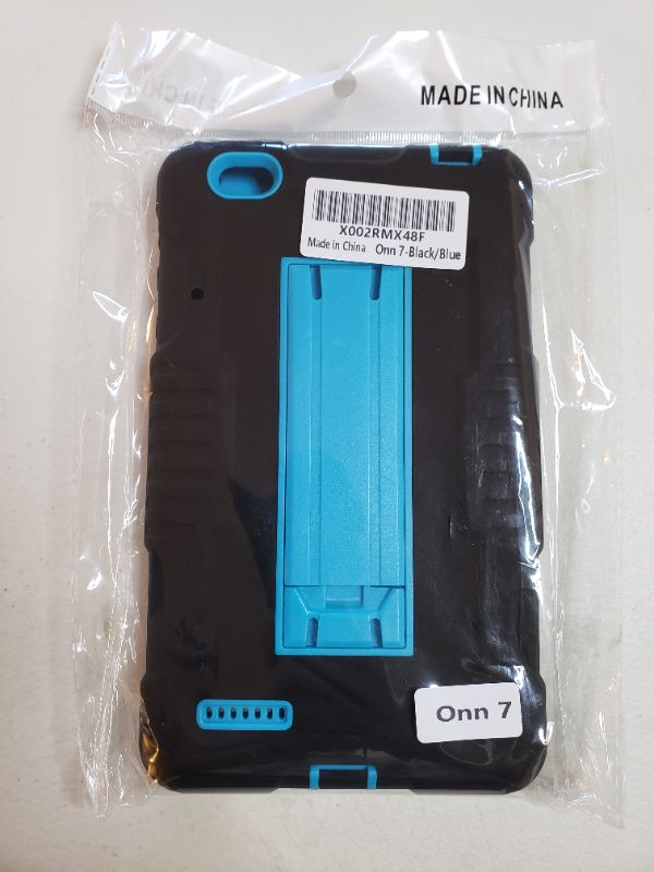 Photo 2 of ONN 7 BLUE & BLACK CASE WITH KICKSTAND.