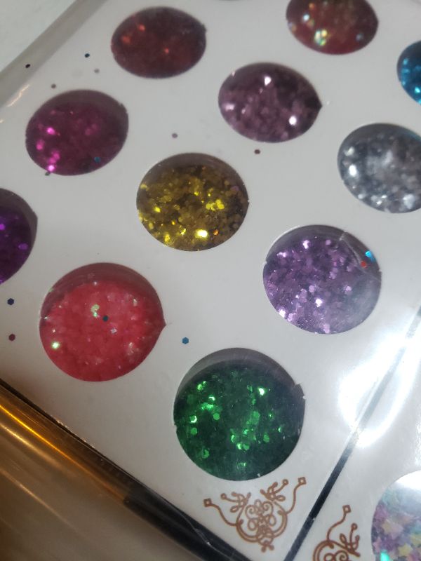 Photo 3 of CHUNKY GLITTER SEQUIN KIT.