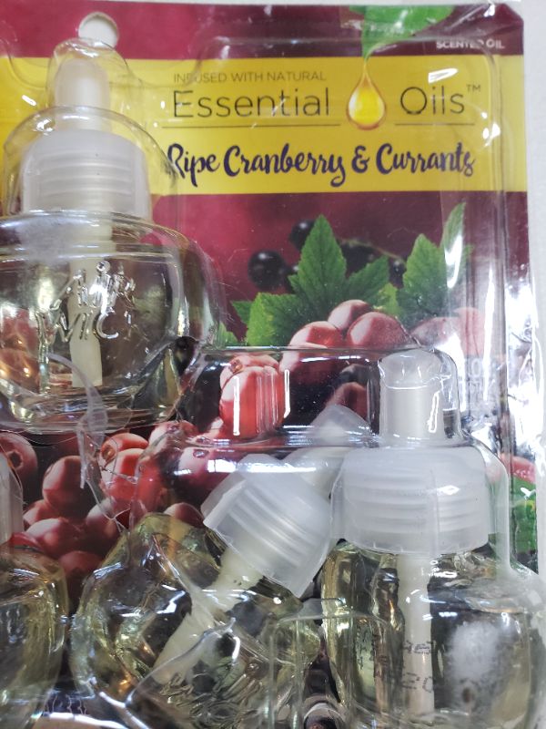 Photo 2 of AIR WICK ESSENTIAL OILS HOLIDAY AIR FRESHENER REFILLS, 2 5-PACKS.