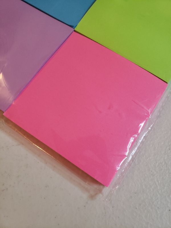 Photo 3 of VARIOUS POST IT STYLE NOTE PADS.