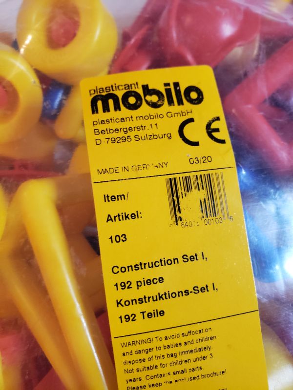 Photo 3 of MOBILO CONSTRUCTION SET, 192 PIECES.