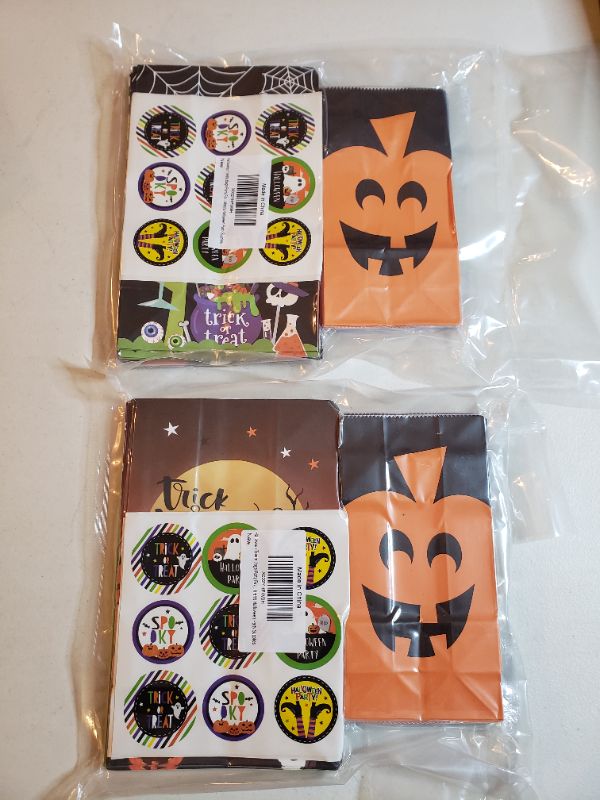 Photo 1 of HALLOWEEN TREATS BAGS & PARTY SUPPLIES. LOT OF 2 PACKAGES. SEALED NEW!