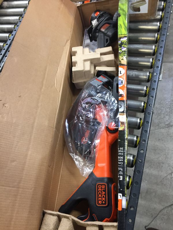 Photo 2 of Black and Decker LSTE525 Lithium String Trimmer - 20V