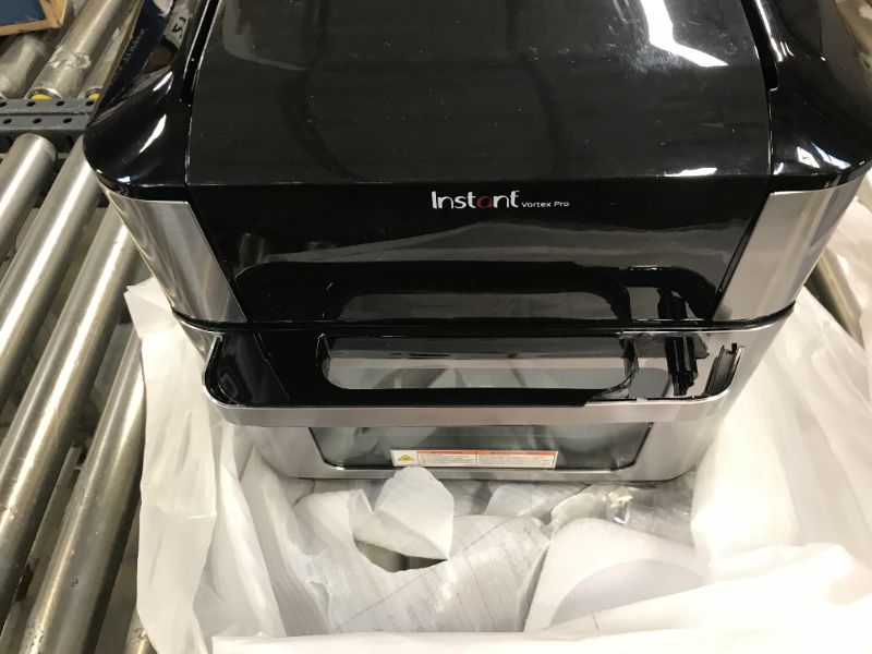 Photo 1 of Instant Vortex Pro 10 qt 9-in-1 Air Fryer Toaster Oven