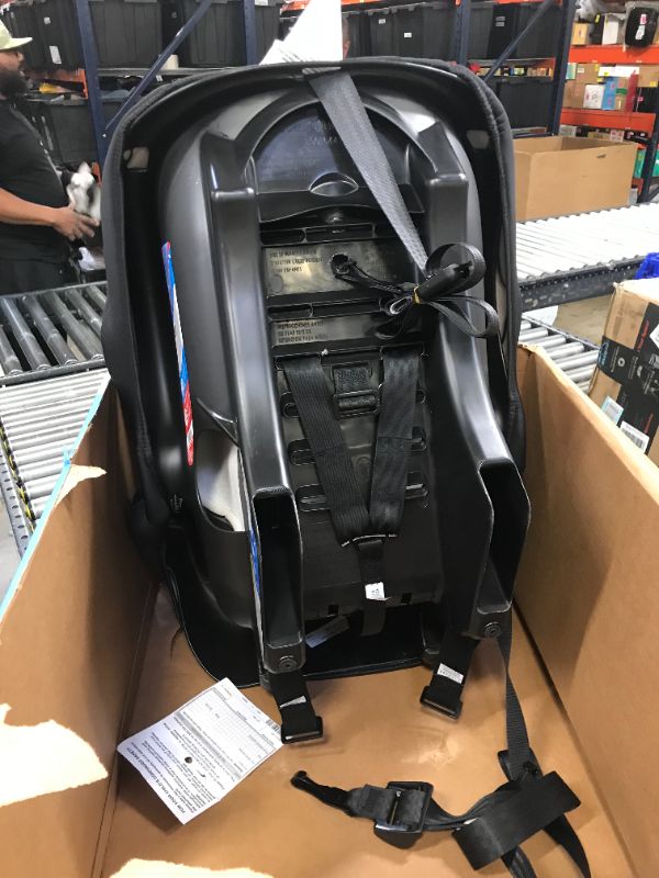 Photo 1 of Cosco Apt 50 Convertible Car Seat (Black Arrows)