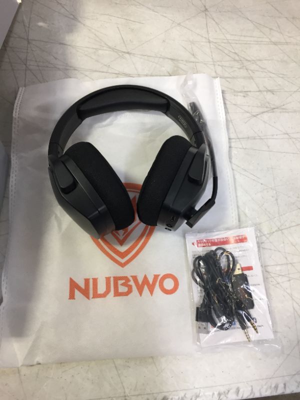 Photo 3 of nubwo g06 wireless gaming headset