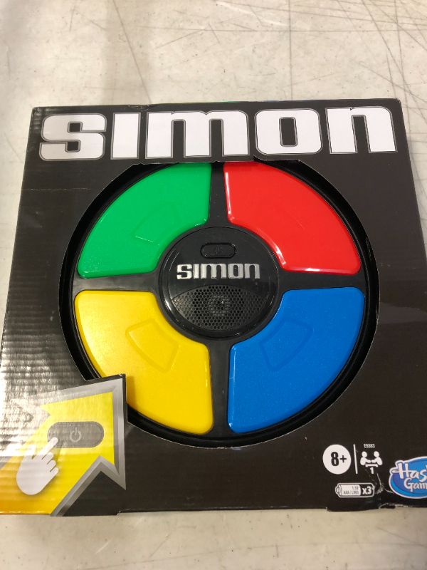 Photo 1 of SIMON ELECTRONIC MEMORY GAME