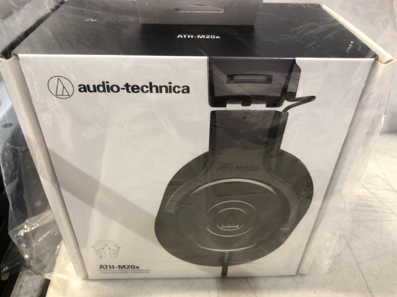 Photo 2 of AUDIO-TECHNICA ATH-M20x PROFESSIONAL MONITOR HEADPHONES