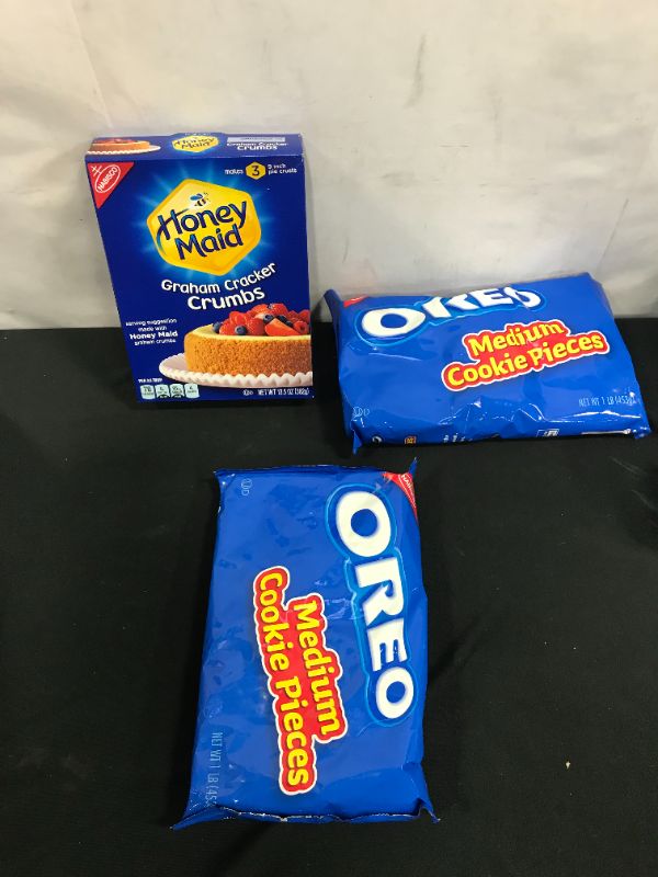 Photo 1 of  3 pack of Oreo honey maid graham cracker crumbs Exp--- 07-sep-2022 and 22Nov-2021
