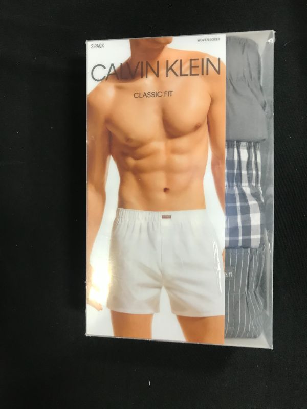 Photo 2 of Calvin Klein Men's Cotton Classics Multipack Woven Boxers SIZE XL
