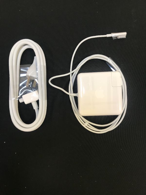 Photo 2 of APPLE MAGSAFE MC556LL/B AC ADAPTER 85W OUTPUT POWER