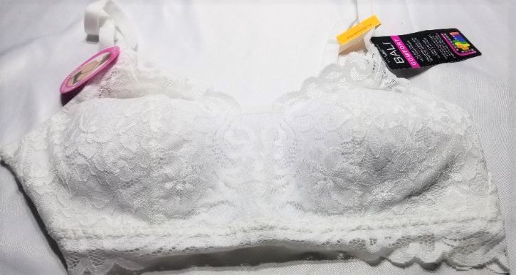 Photo 2 of BALI  Women's Lace Desire Wirefree Bra by Bali in White (Size L)