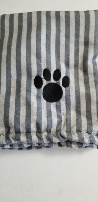 Photo 1 of Bone dry pet towel, gray striped