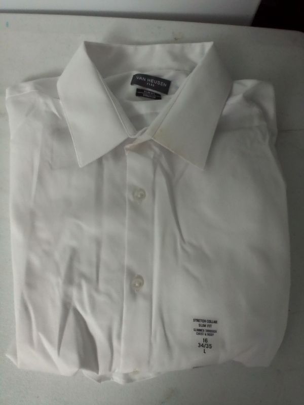 Photo 2 of 
Van Heusen Flex Collar Slim Fit Stretch Dress Shirt, size 16 (L), 34-35