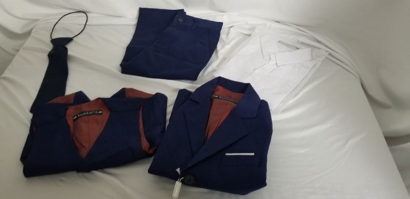 Photo 1 of yuan lu boy suit, size 3, blue
