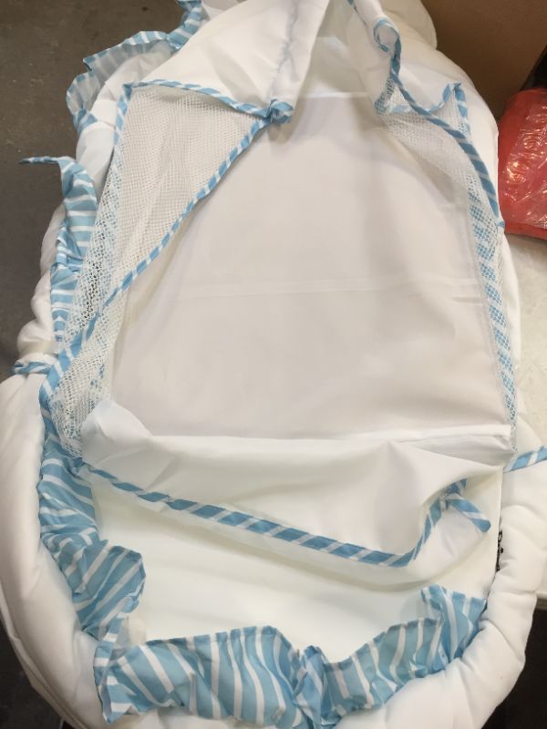Photo 2 of Dream on Me Lacy Portable 2 in 1 Bassinet and Cradle White