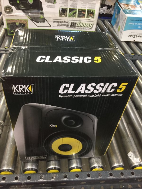 Photo 2 of KRK Classic 5 Professional Bi-Amp 5" Powered Studio Monitor