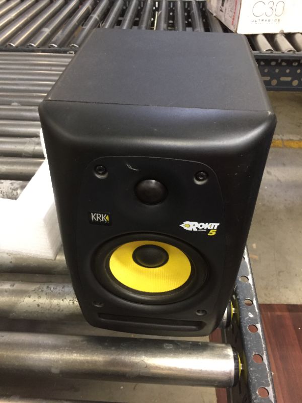 Photo 6 of KRK Classic 5 Professional Bi-Amp 5" Powered Studio Monitor