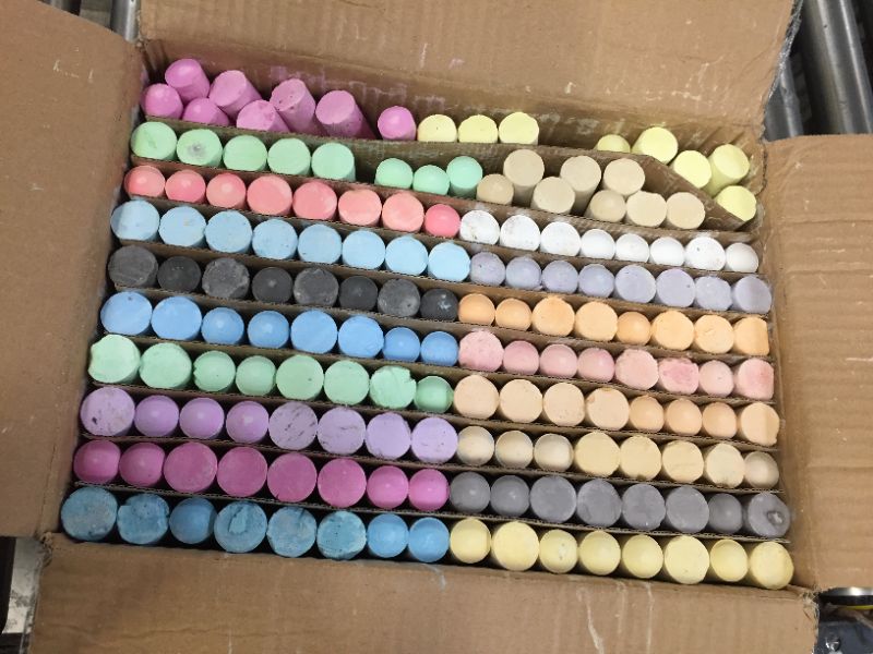 Photo 3 of 160 PCS Washable Sidewalk Chalks Set Non-Toxic Jumbo Chalk for Outdoor Art Play, Painting on Chalkboard, Blackboard and Playground