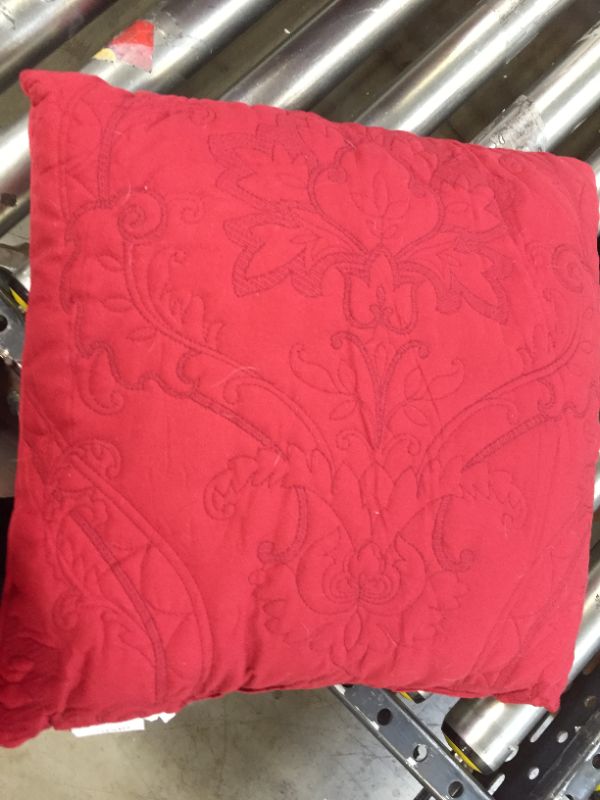 Photo 1 of Generic Red King Comforter and Throw Pillow Set