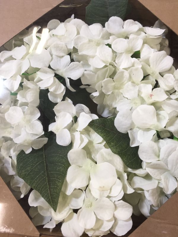 Photo 1 of 14in. White Floral Wreath