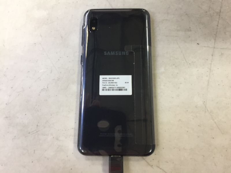 Photo 3 of Simple Mobile Prepaid Samsung Galaxy A10e (32GB) - Gray