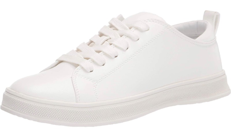 Photo 1 of Amazon Essentials Men's Classic Faux Leather Sneaker. Size 11.5