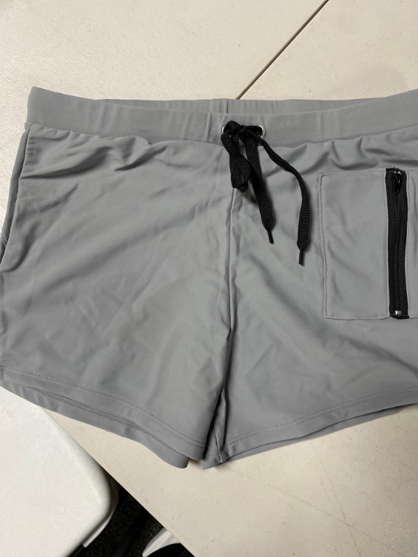 Photo 1 of Coofandy womens shorts with zipper pocket size L