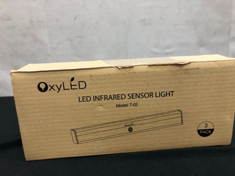 Photo 4 of OXYLED Led Infrared Sensor Light  model T-02