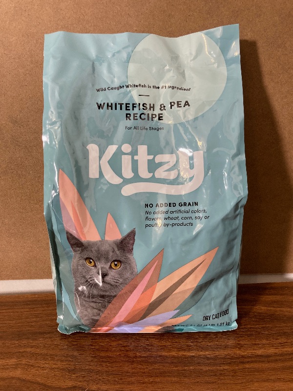 Photo 2 of Amazon Brand – Kitzy Dry Cat Food, No Added Grains (Turkey/Whitefish & Pea Recipe)
Best By 102021