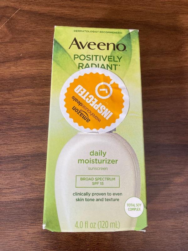 Photo 2 of Aveeno Positively Radiant Daily Facial Moisturizer with Broad Spectrum SPF 15 Sunscreen & Total Soy Complex for Even Tone & Texture, Hypoallergenic, Oil-Free & Non-Comedogenic, 4 fl. oz