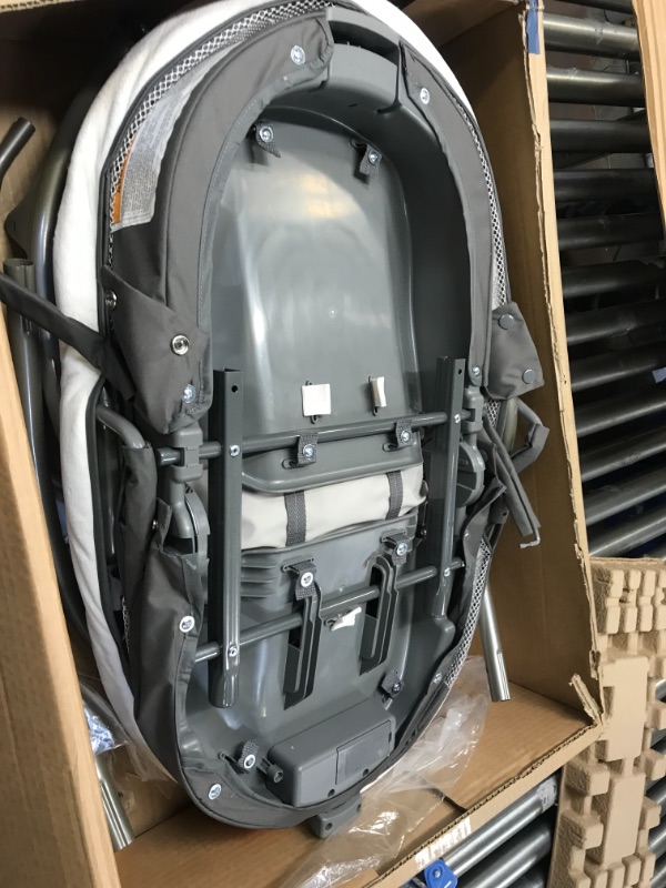 Photo 1 of Graco DuoGlider Gliding Baby Swing, Rascal0