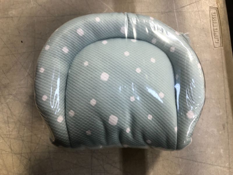 Photo 2 of 4moms rockaRoo and mamaRoo Infant Insert, for Baby, Infant, and Toddler, Machine Washable, Cool Mesh Fabric, Modern Design
