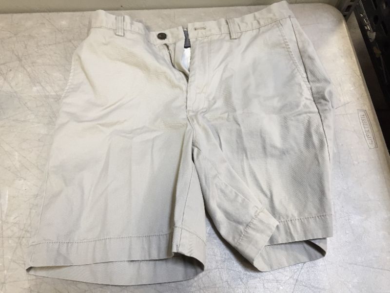 Photo 1 of AMAZON ESSENTIALS SIZE 30 MENS SHORTS