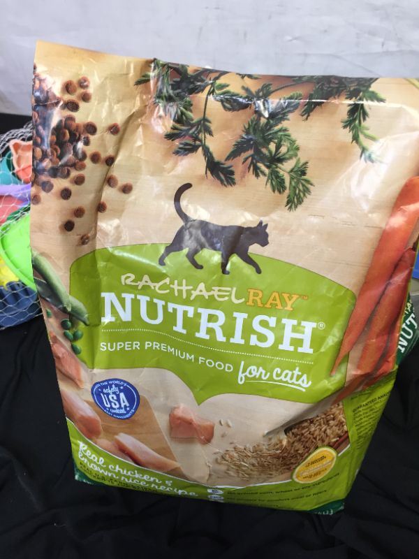 Photo 2 of Rachael Ray Nutrish Super Premium Dry Cat Food with Real Meat & Brown Rice 6lbs
