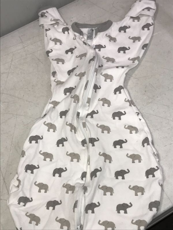 Photo 2 of Amazing Baby Transitional Swaddle Sack with Arms Up Half-Length Sleeves and Mitten Cuffs, Tiny Elephants, Sterling, Medium, 3-6 Months (Parents’ Picks Award Winner, Easy Transition with Better Sleep)
MEDIUM 14-21LB 3-6 MO