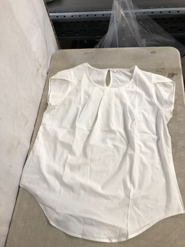 Photo 1 of Generic White Short Sleeve Blouse. Large