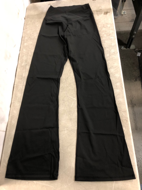 Photo 1 of Generic Women's Black High Waisted Leggings. Medium