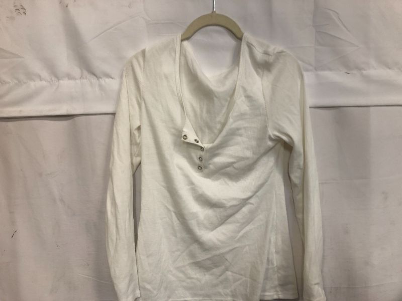 Photo 1 of Generic women's long sleeve top sz M 