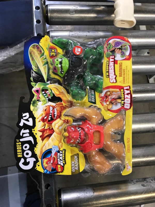 Photo 2 of Heroes of Goo Jit Zu Water Blast Versus Pack - 2 Action Figure Pack Including Exclusive Golden Figure, Blazagon Vs Rockjaw
